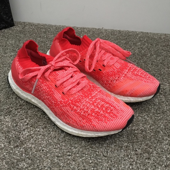 Women’s Adidas Red UltraBoost - Picture 1 of 4